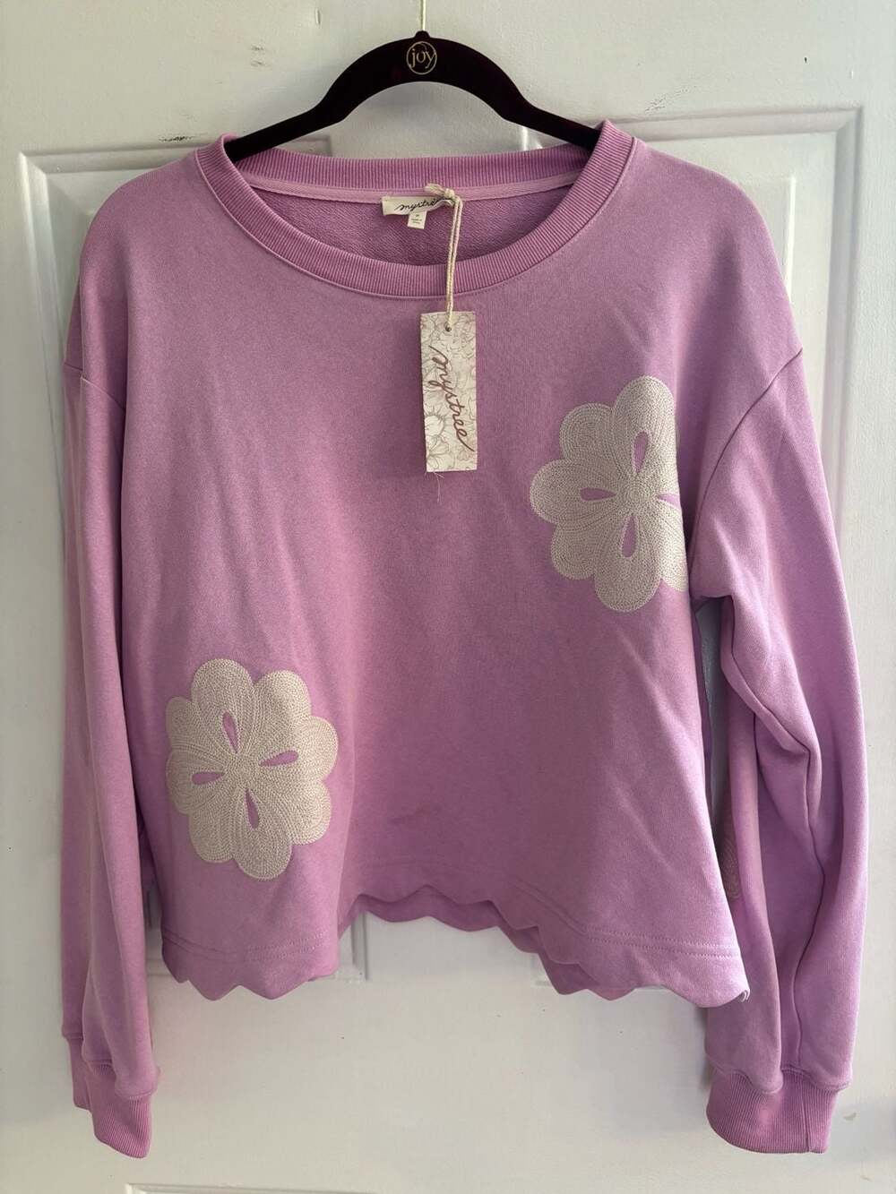 Mystree Mineral Washed Flower Patch Pullover Sweatshirt in Lavender Size M